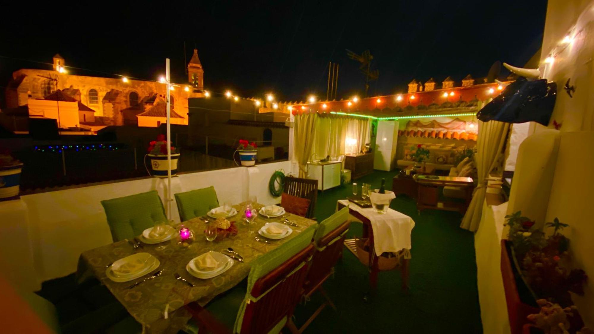 Apartamento Con Terraza,A 100M Playa Costilla Y Frente Al Castillo ロタ エクステリア 写真