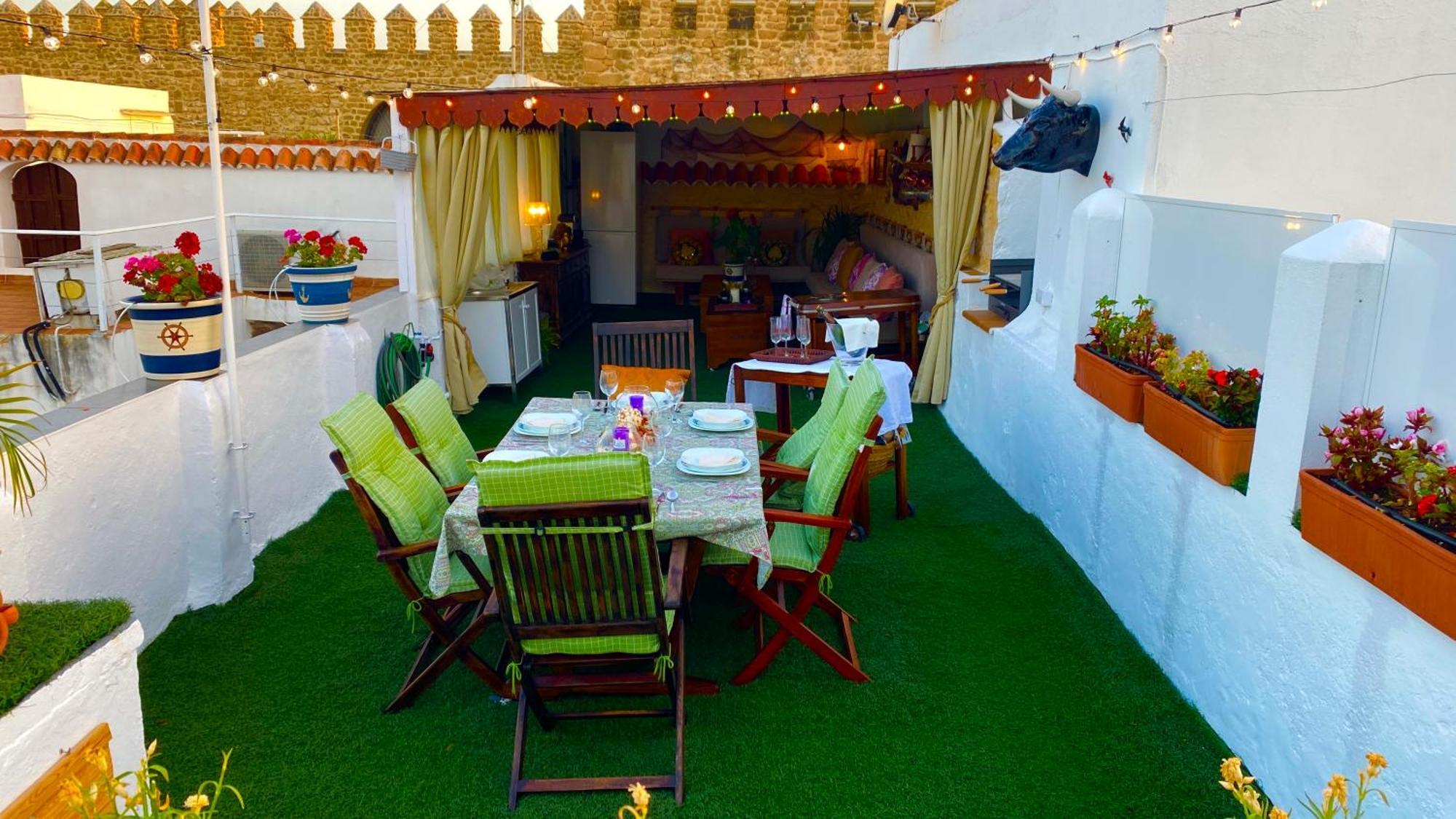 Apartamento Con Terraza,A 100M Playa Costilla Y Frente Al Castillo ロタ エクステリア 写真